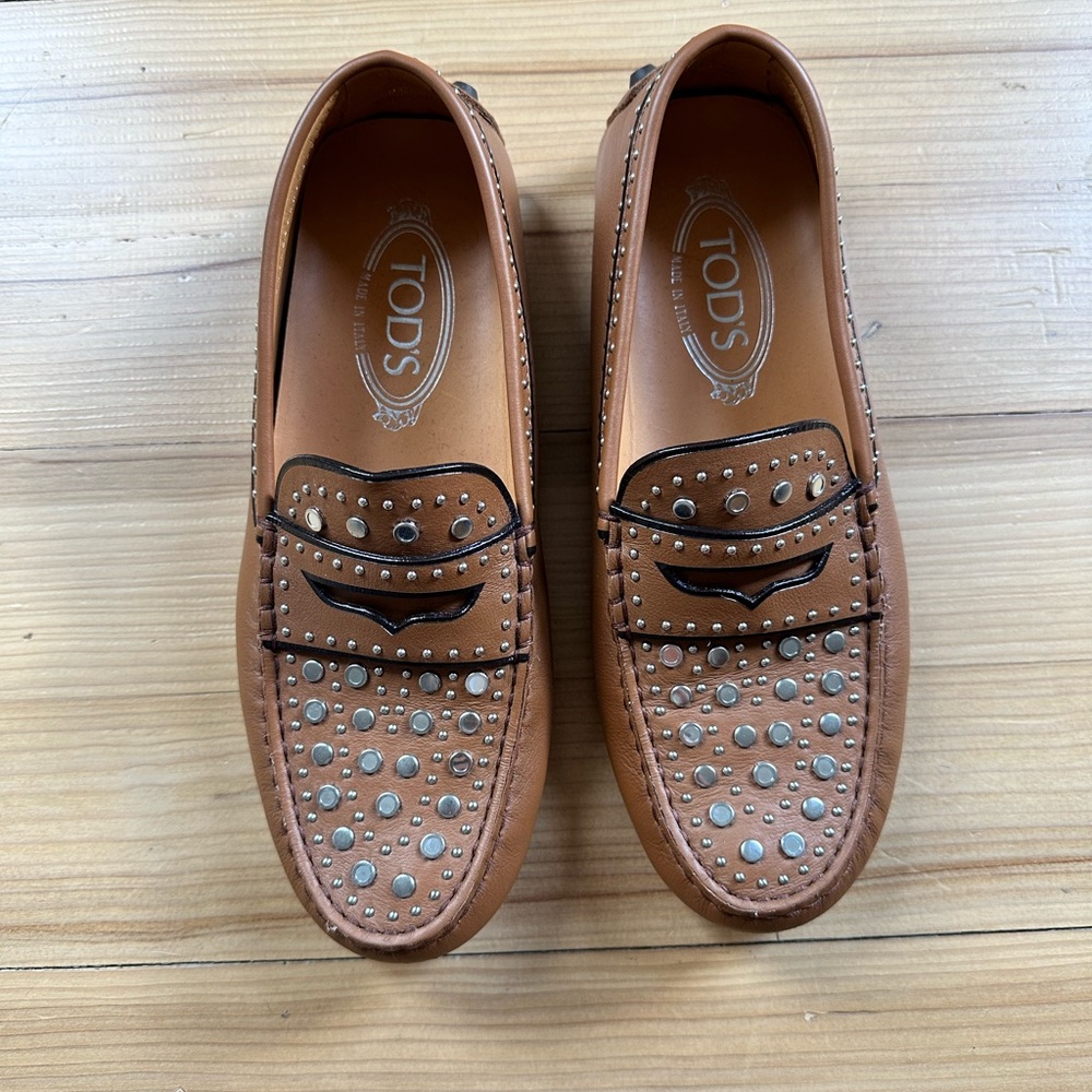 TOD'S Brown Leather Studded Driving Loafer Moc